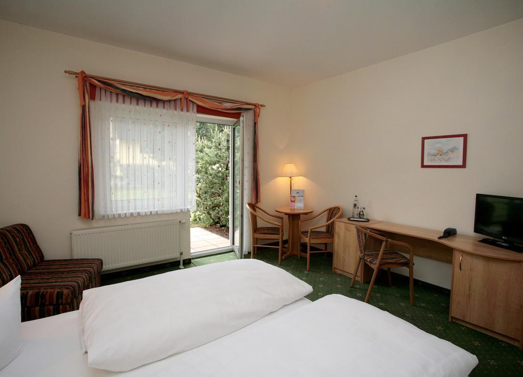 Ostseehotel Wustrow Wustrow  Quarto foto